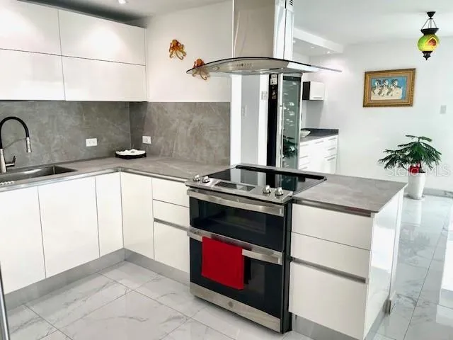 kitchen right side