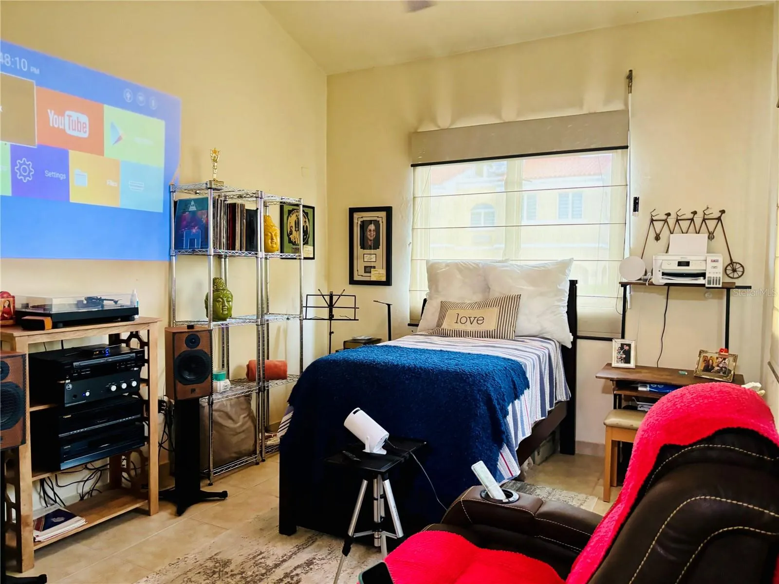 secondary room