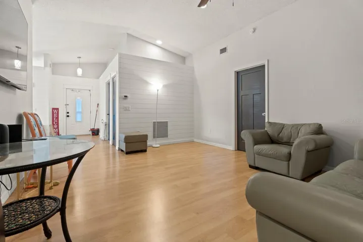 Large Living Room with Vaulted Ceilings