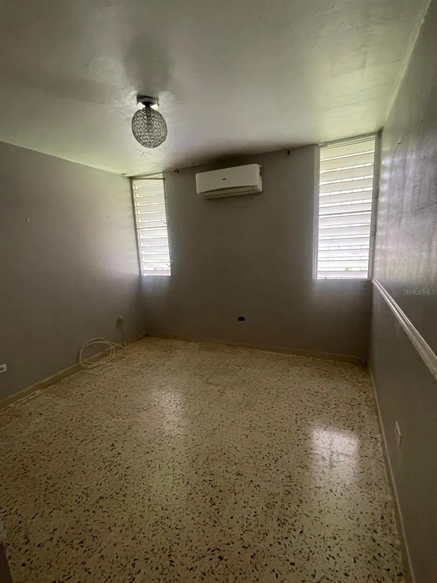 Unit 1 Bedroom 2/Unidad 1 Hab. 2