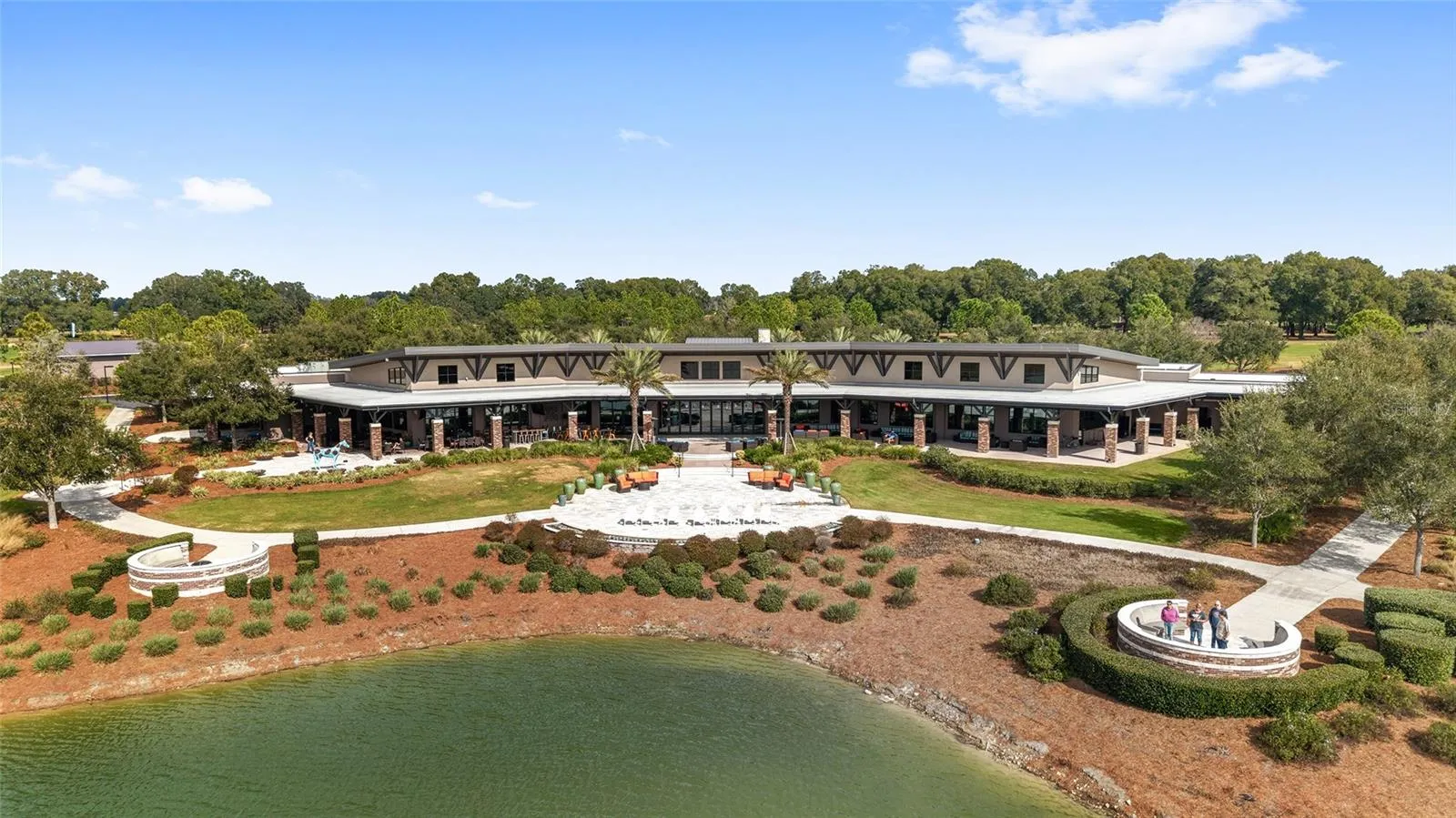 Club house Veranda