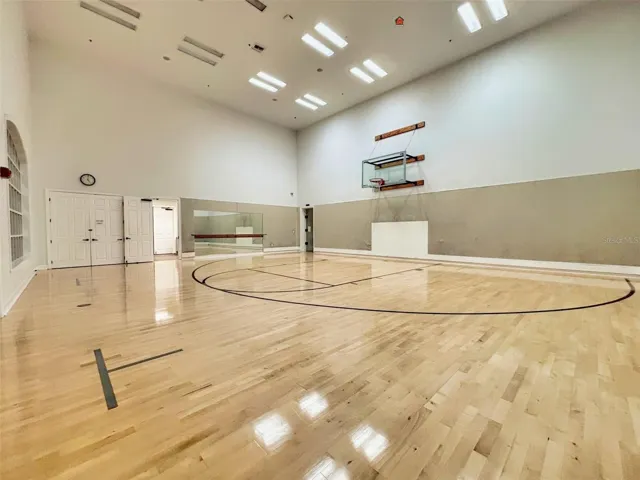 HFC 1/2 Court Basketball