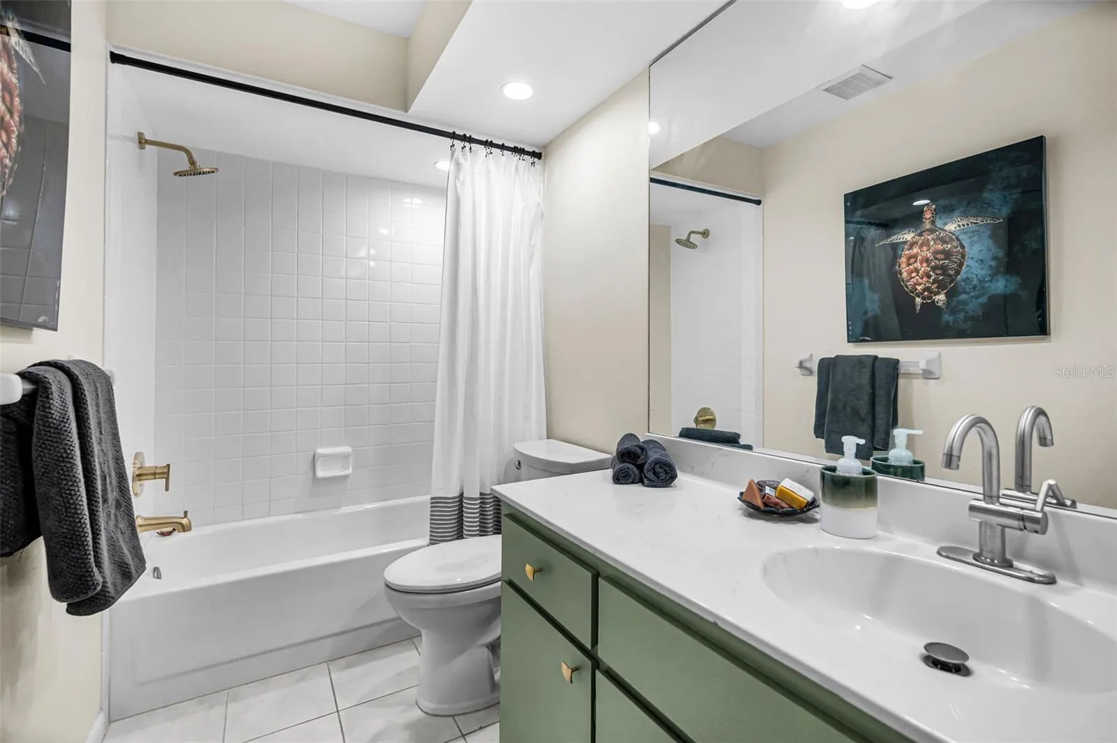 Guest Bathroom