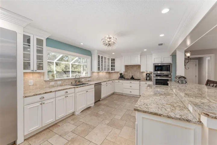 Tile backsplash