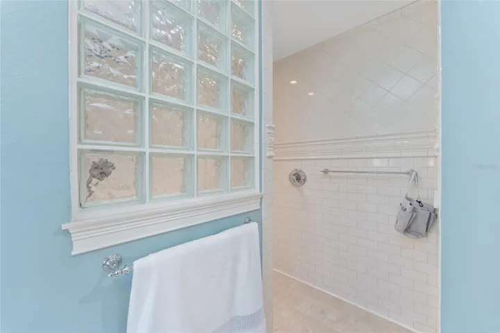 Tile Roman shower