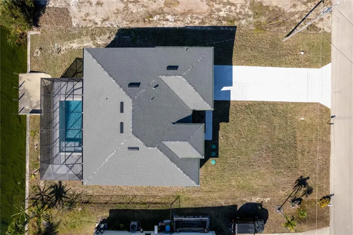 Featuring 1703 sq ft with 3 spacious bedrooms, 2 full bathrooms, and a flexible den/office, this home is ideal for those seeking space, style, and versatility!