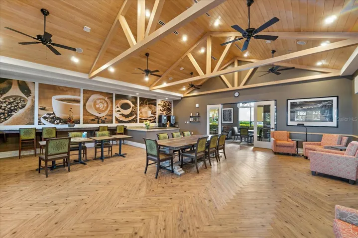 Library / coffee room.