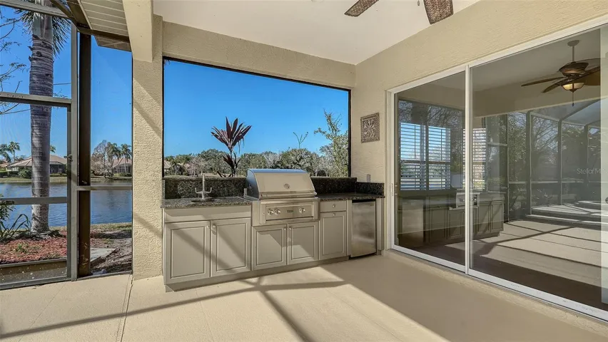 Outdoor Kitchen