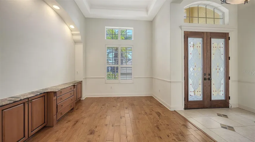 Foyer/Dining Rooms