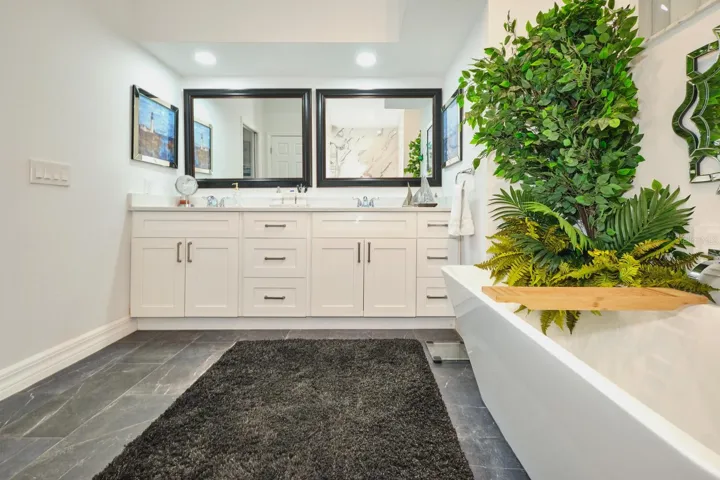 primary bath double sinks