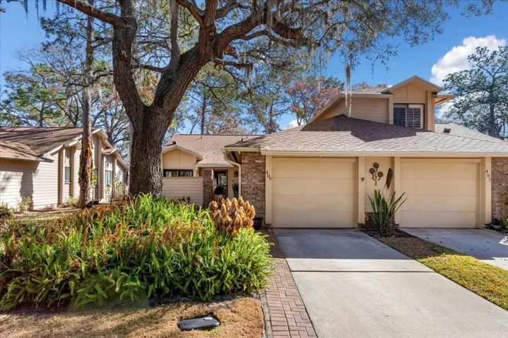 Fully updated, 2bedroom, 2 bath townhome