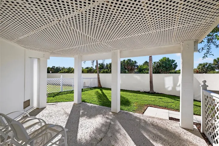 Private fenced backyard!