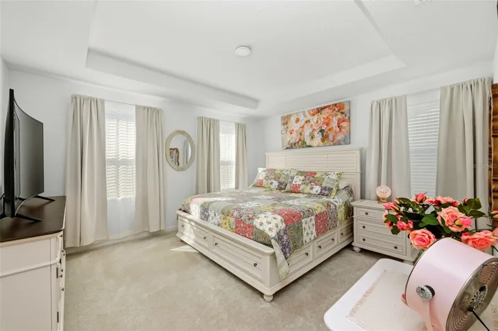 Upstairs Spacious Primary Bedroom