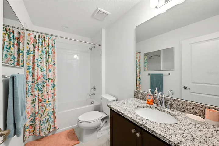 2nd Floor Full Bath