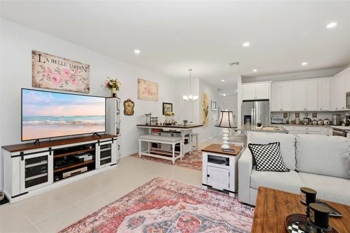 Open and Spacious. Perfect for Entertaining