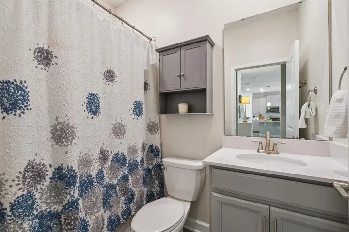 2nd Bathroom