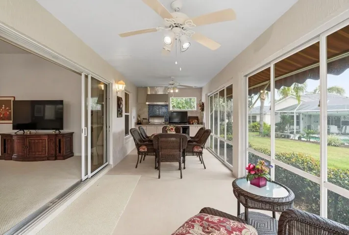 Beautiful back lanai for entertaining