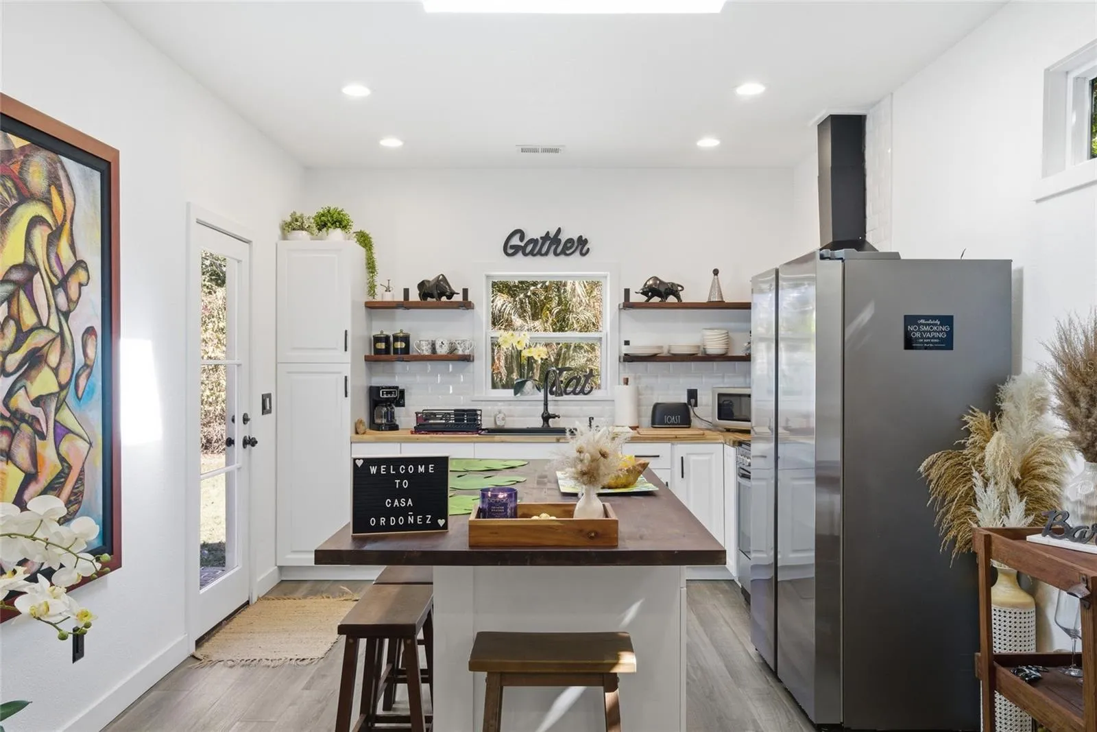 Guest House - Kitchen
