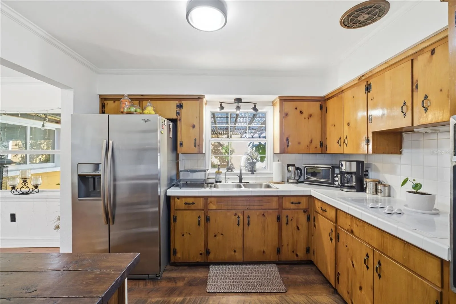 Main House - Kitchen