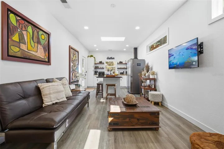 Guest House - Living Room