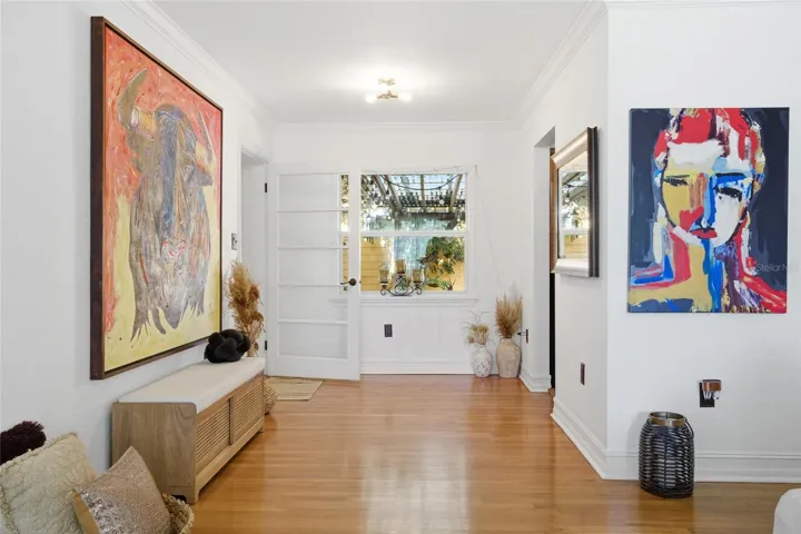 Main House - Breakfast Nook