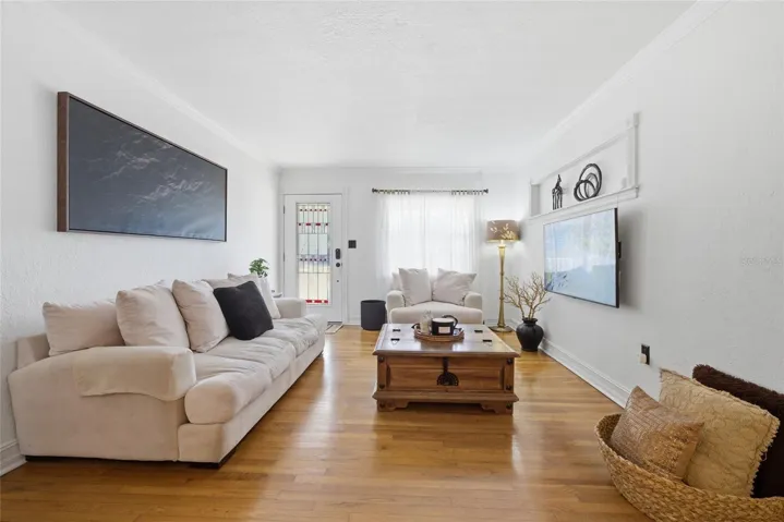 Main House - Living Room