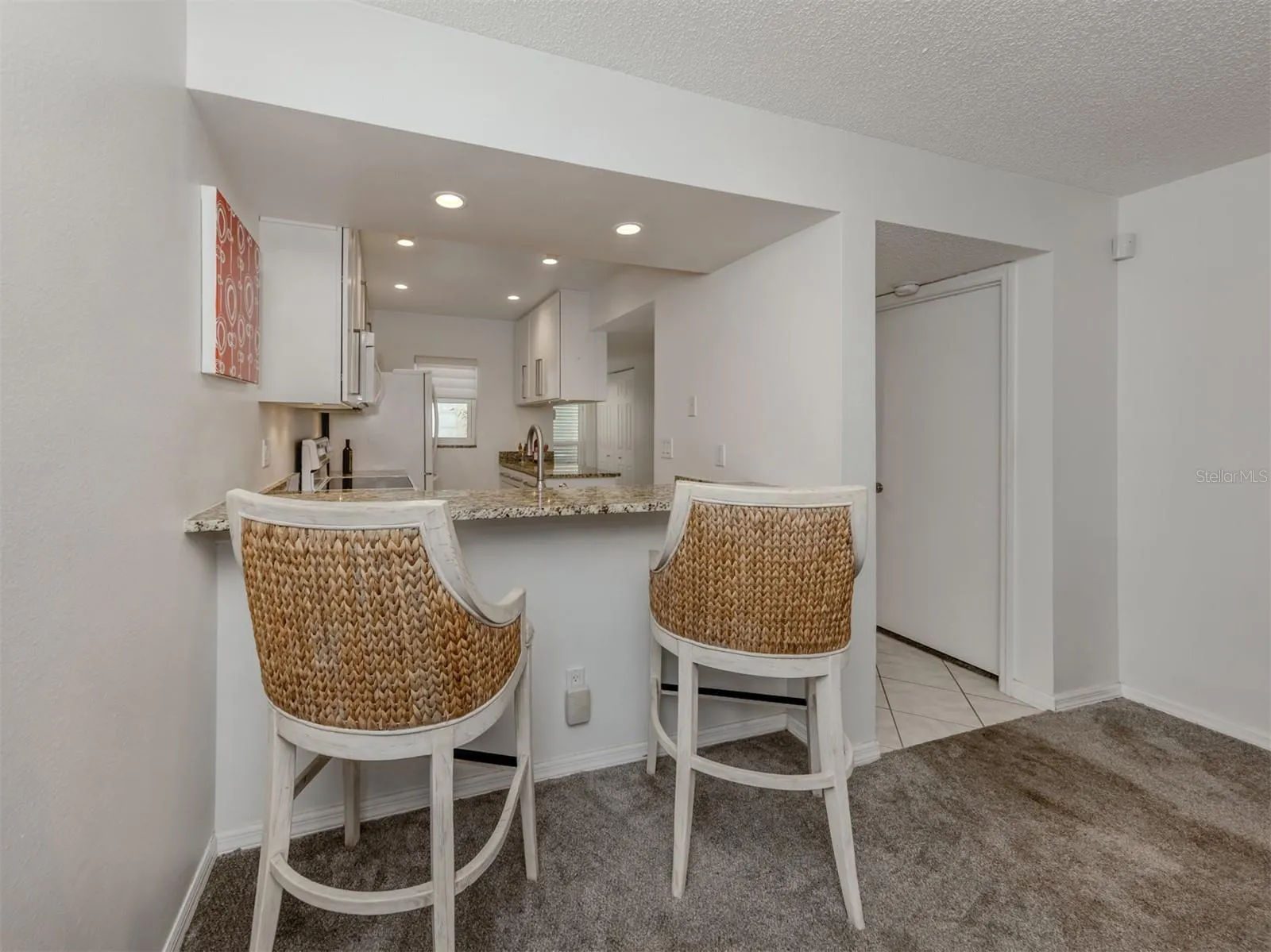 The breakfast bar is the perfect spot to grab a bite before you hit the golf course!