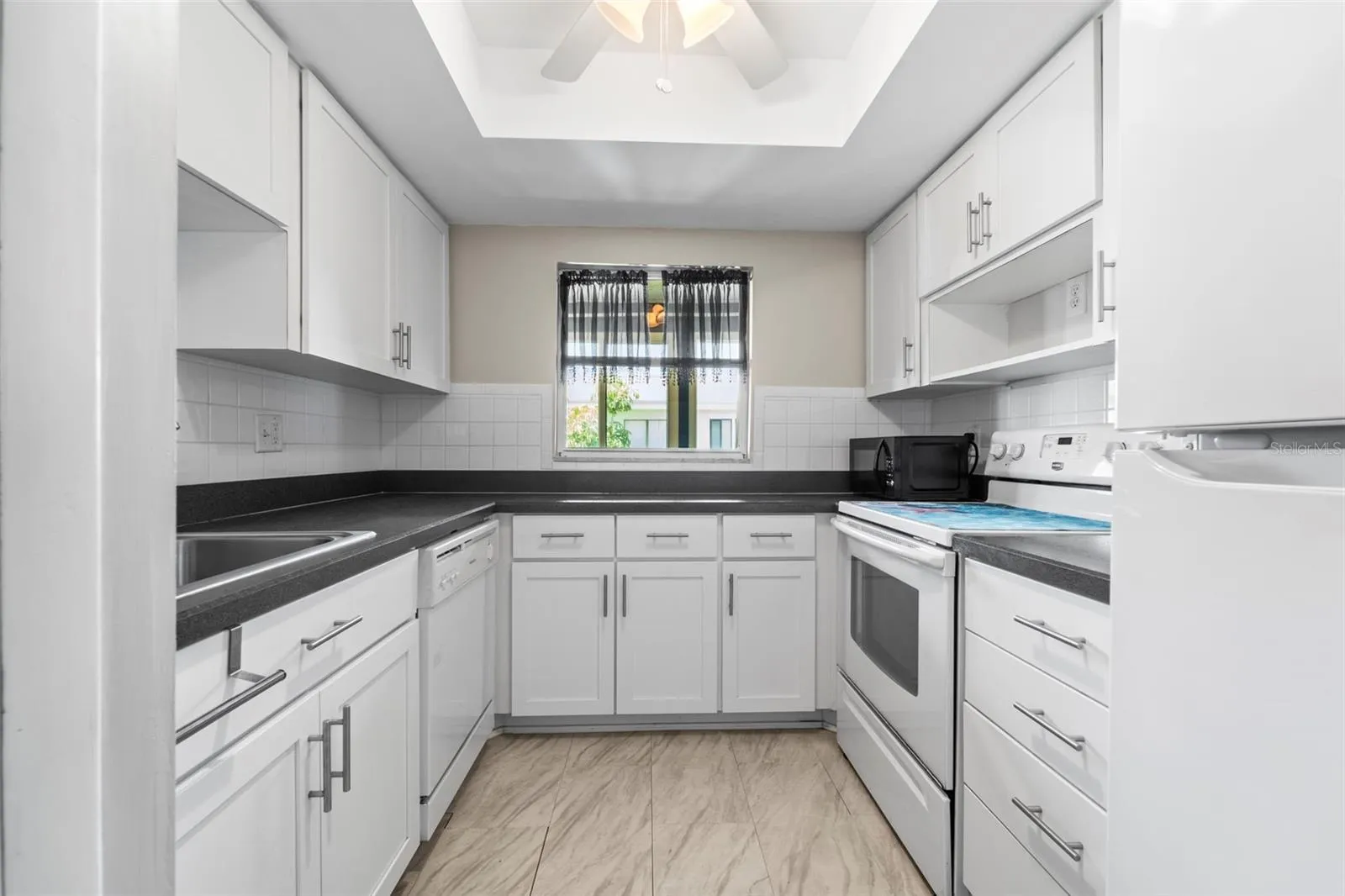 Kitchen cabinets and counters