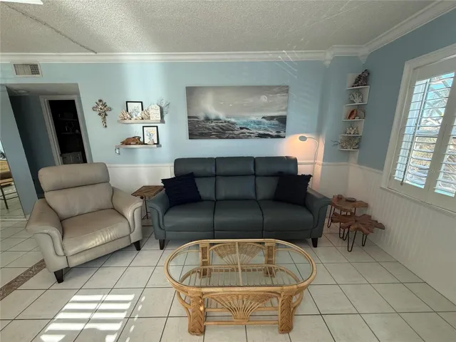 Furnished leather set comes with the room