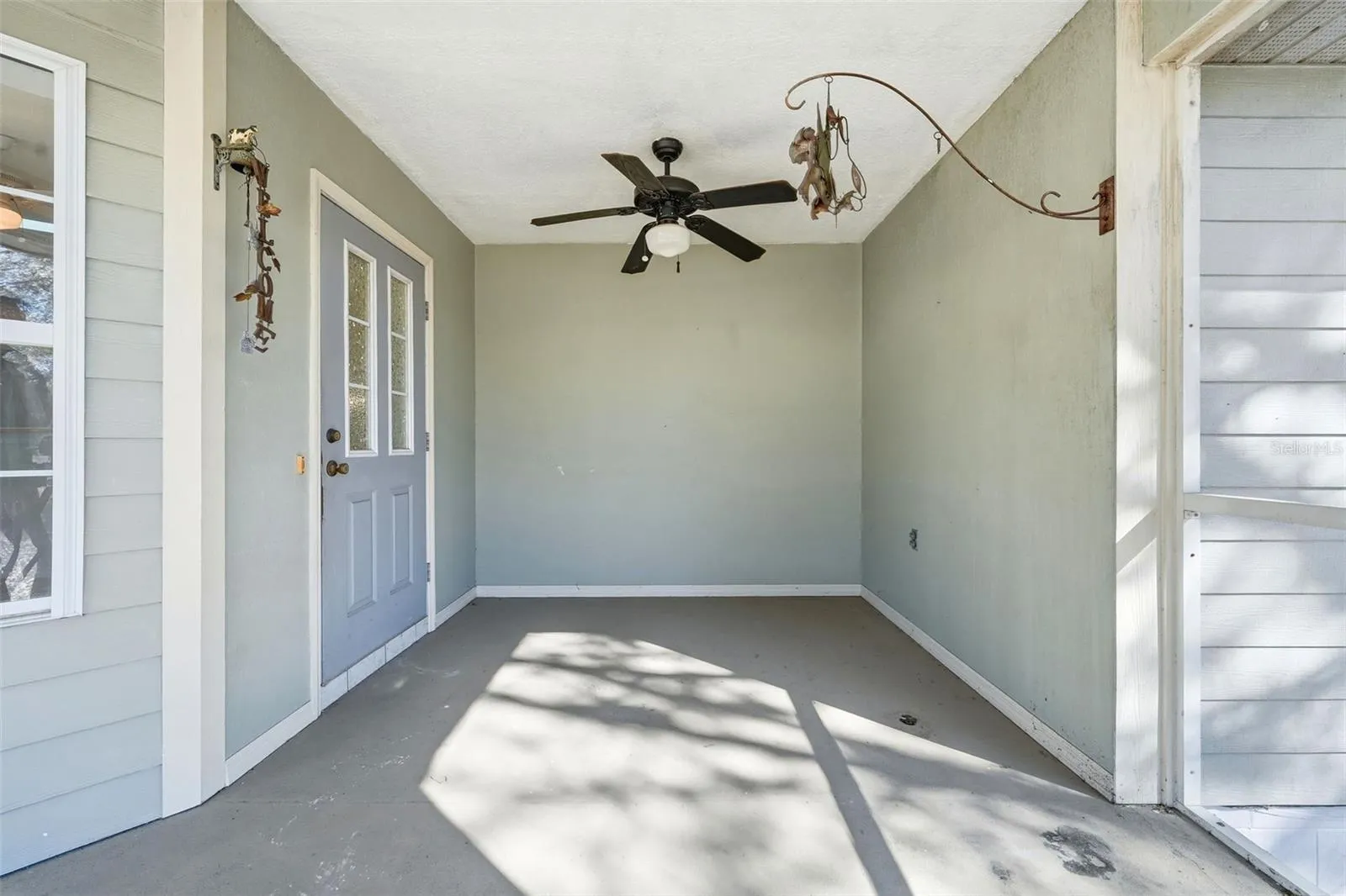 Rear Porch Nook