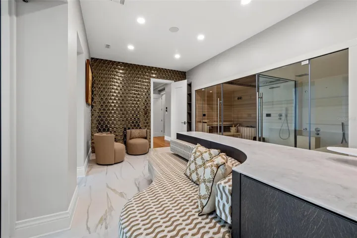 primary spa suite