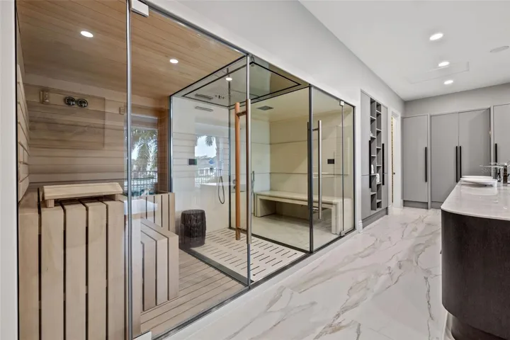primary spa suite