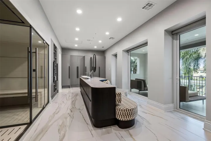 primary spa suite