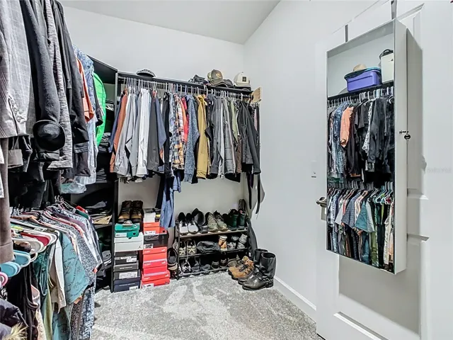 Walk-in closet