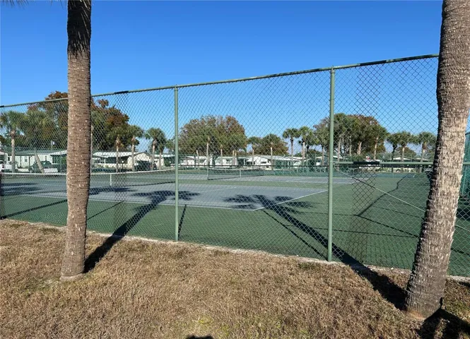 Tennis & Pickle Ball Courts