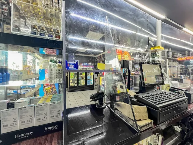 Glass-Enclosed Cashier Station 1