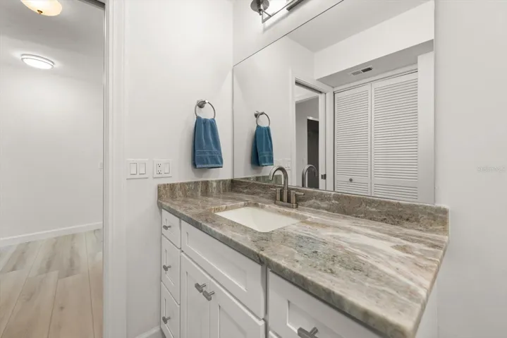 2nd bathroom