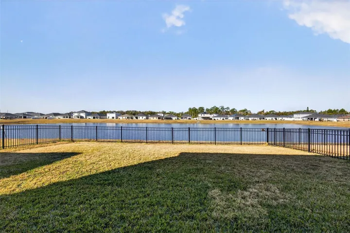 Fully fenced back yard for your fur babies to enjoy!