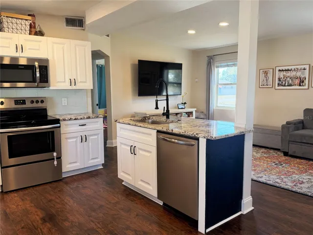 Kitchen island