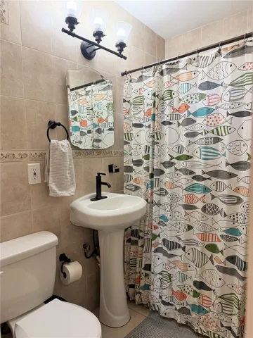 Main bathroom