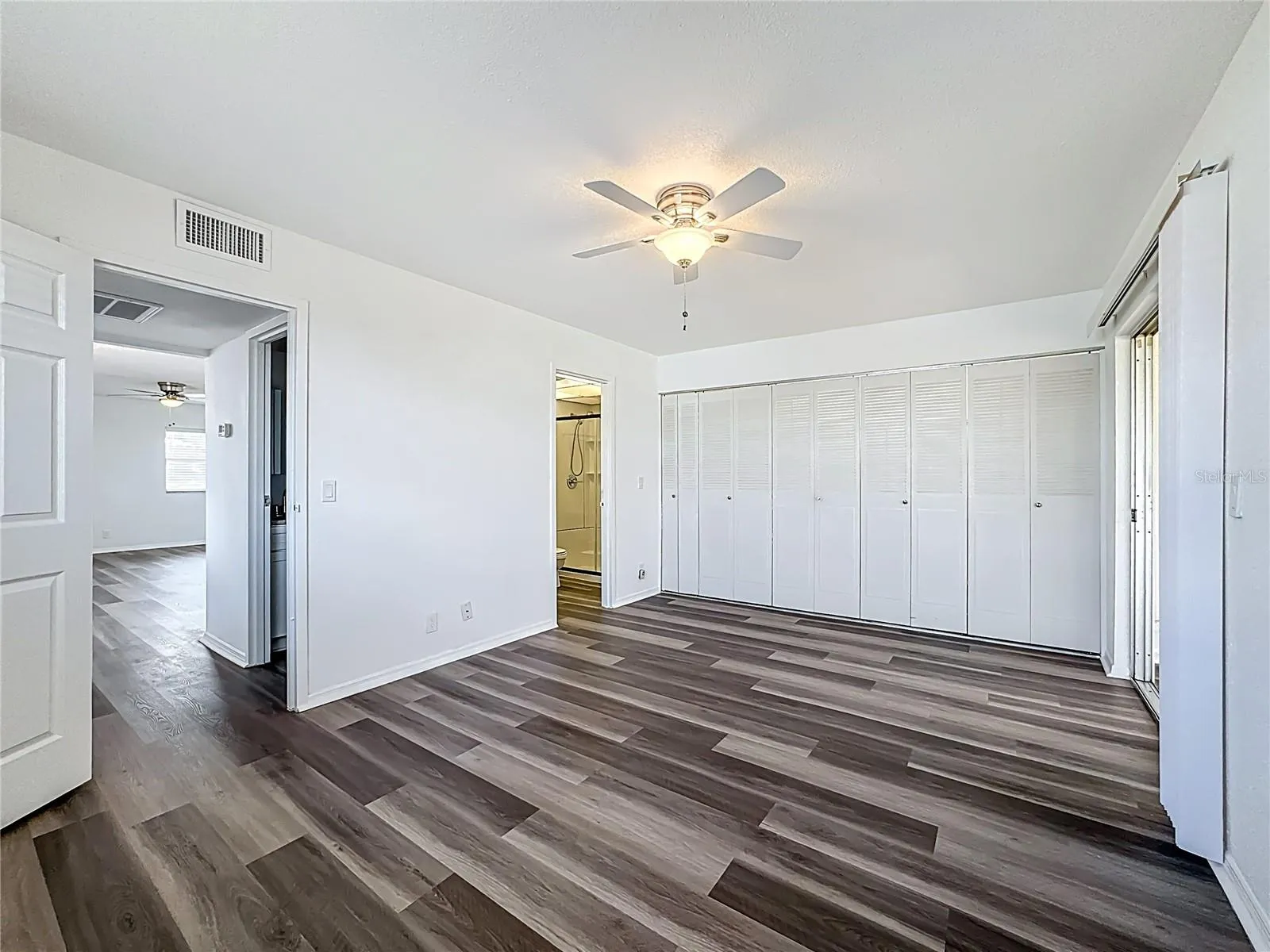 SPACIOUS BEDROOM, LOTS OF CLOSET SPACE