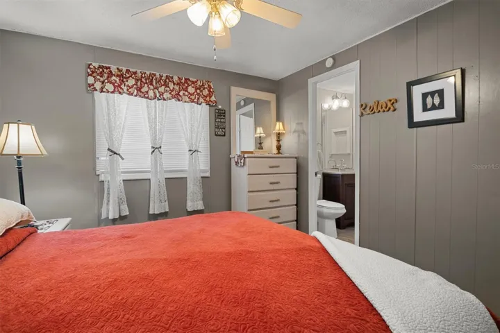 Secondary Bedroom with ensuite guest bathroom