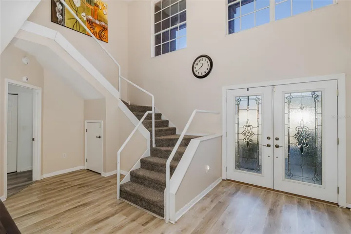Foyer.
