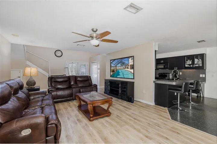 Livingroom / Kitchen.