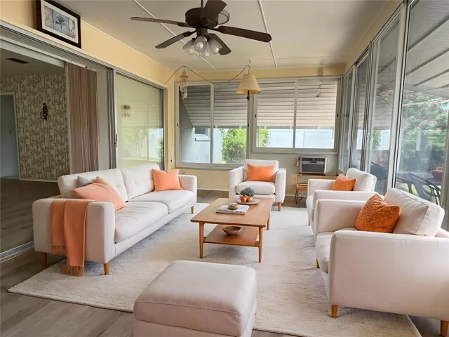 Florida room virtually staged
