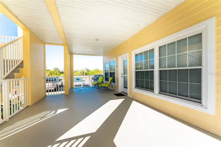 Front entry level