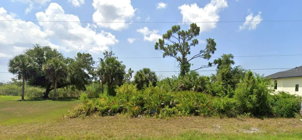 Lot - front