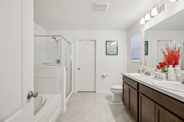 Primary Bathroom w/ Walk-In Closet