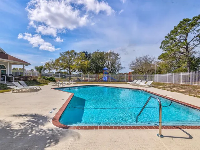 Community pool