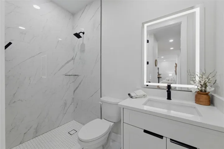 1st Floor Bathroom